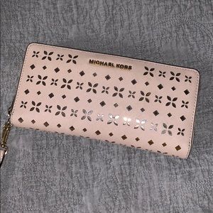 Wristlet/ Wallet